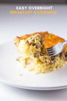 Cheesy Sausage and Hashbrown Breakfast Casserole