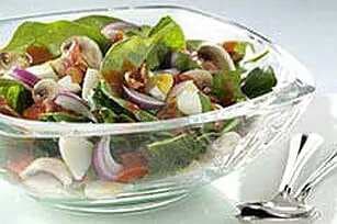 Classic Spinach Bacon Salad
