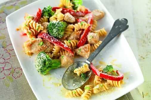 Creamy Chicken With Broccoli & Red Pepper Pasta