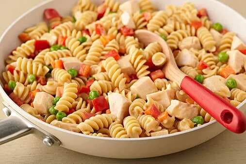 Creamy Pasta With Chicken And Vegetables