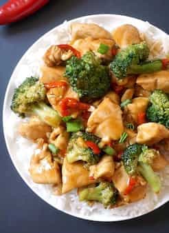 Chinese Chicken And Broccoli Stir Fry
