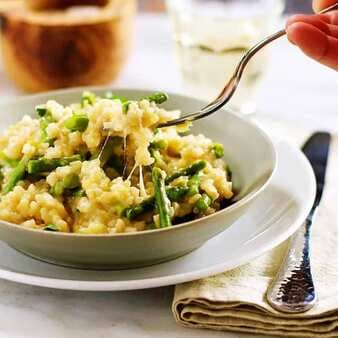 Cheesy Brown Rice Risotto with Leeks and Asparagus