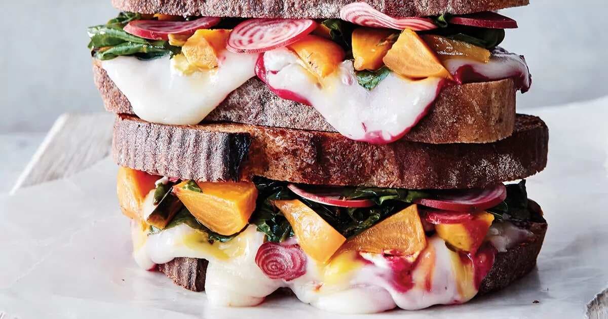 Grilled Goat Cheese Sandwiches With Balsamic Beets