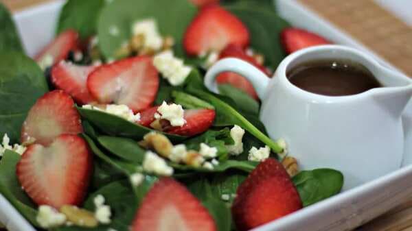 Spinach Salad With Strawberries, Walnuts And Feta Cheese
