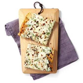 Grilled White Pizza