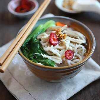 Chinese Chicken Noodle Soup 