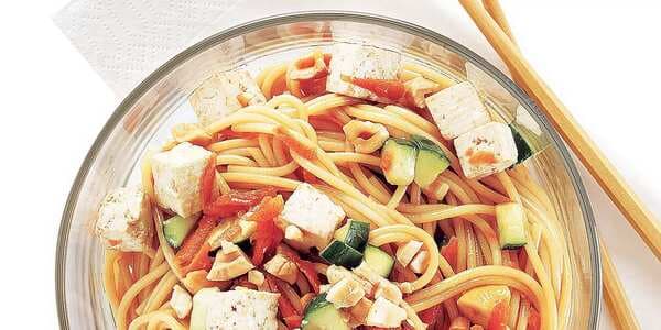 Cool Asian Noodles With Tofu And Cashews