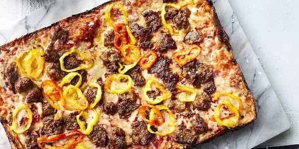 Detroit-Style Pizza With Sausage And Peppers