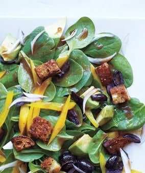 Spinach Salad With Avocado And Pepper