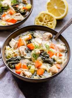 Lemon Chicken Spinach and Orzo Soup
