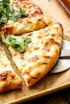 White Pizza with Bacon and Arugula