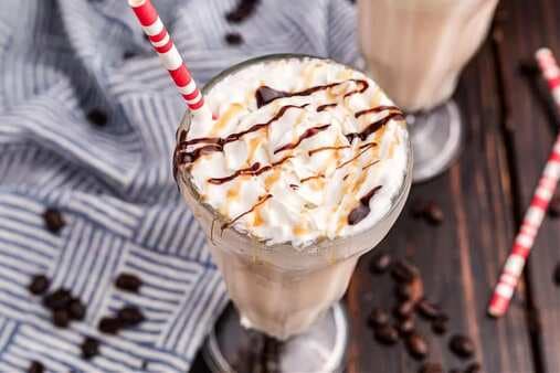 Caramel Coffee Milkshakes