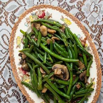 Green Beans With Bacon And Mushrooms