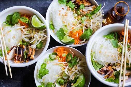 Vietnamese-Style Noodle Bowls With Chicken