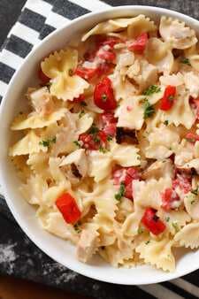 Creamy Chicken and Roasted Red Pepper Pasta