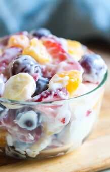 Creamy Yogurt Fresh Fruit Salad