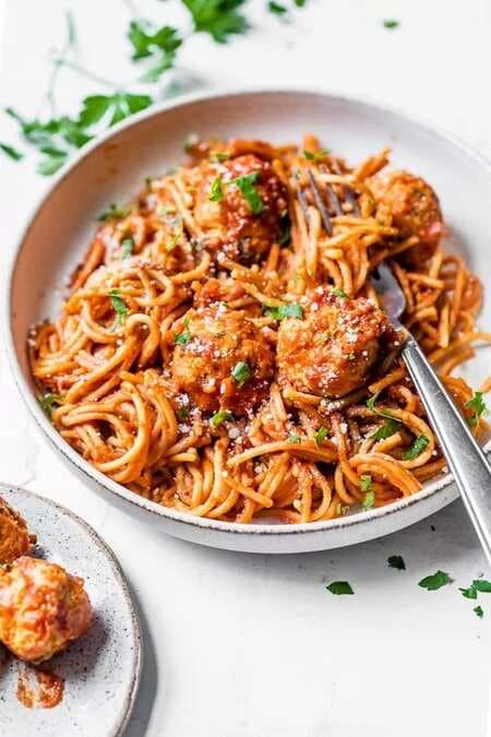 Instant Pot Whole Wheat Spaghetti And Turkey Meatballs