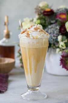 Caramel Milkshake With Coffee