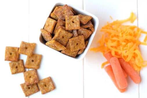 4 Ingredient Cheesy Carrot Crackers