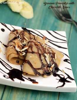 Banana Pancakes With Chocolate Sauce