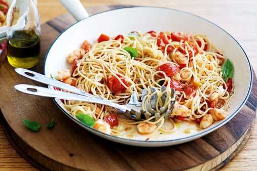Angel-Hair Pasta With Prawns Tomatoes And Basil
