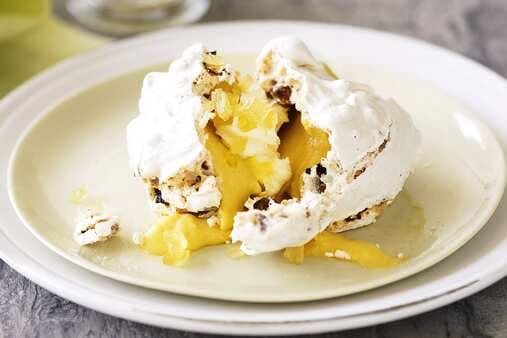 Apricot And Ginger Curd Meringues