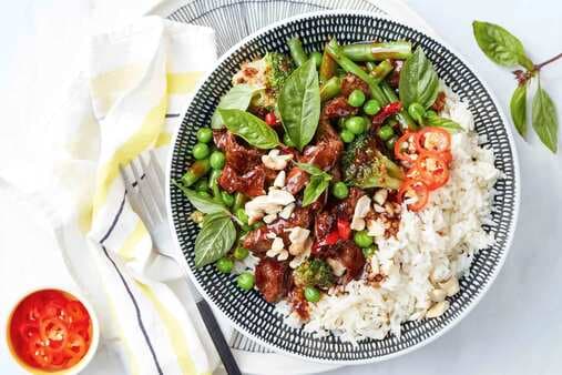 Beef And Vegetable Stir-Fry With Garlic Rice