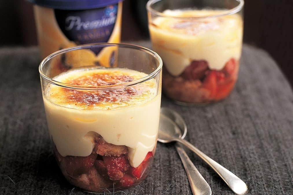 Caramelised Custard And Strawberry Trifles