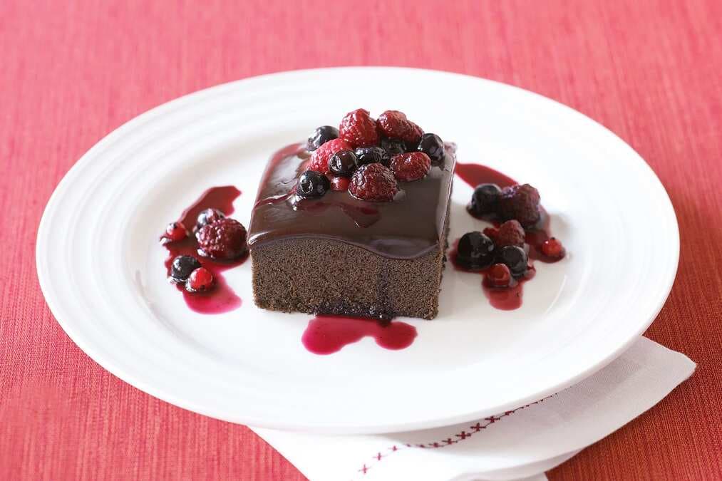 Chocolate Pudding With Cointreau Berries