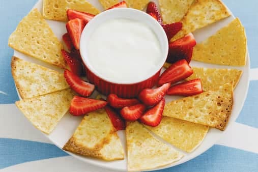 Crispy Crepe Triangles With Yoghurt And Strawberries
