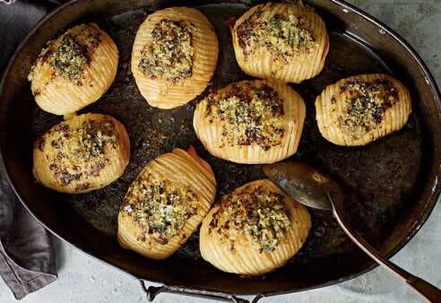 Crunchy Parmesan And Herb Hasselback Potatoes