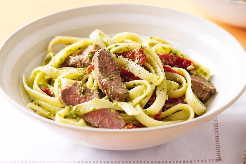 Fettuccine With Lamb And Chargrilled Capsicum