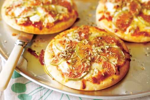 Fig And Goat's Cheese Pizzas (Vegetarian)