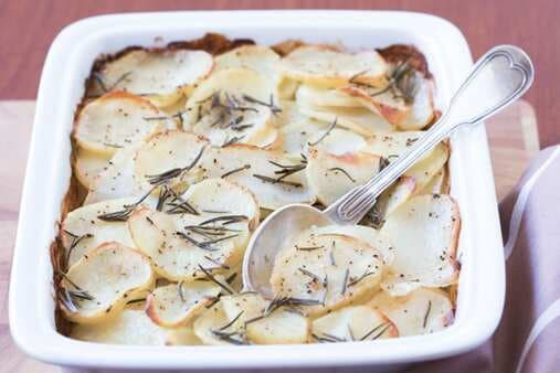 Garlic And Rosemary Scalloped Potatoes