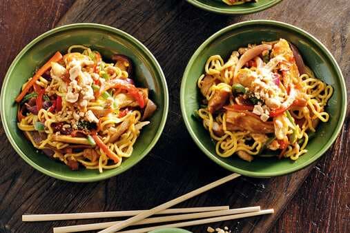 Ginger Chicken And Peanut Noodles