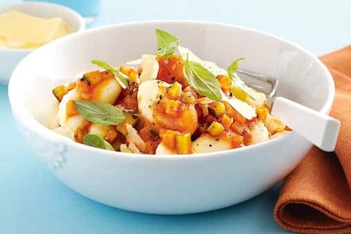 Gnocchi With Tomato And Vegetable Sauce