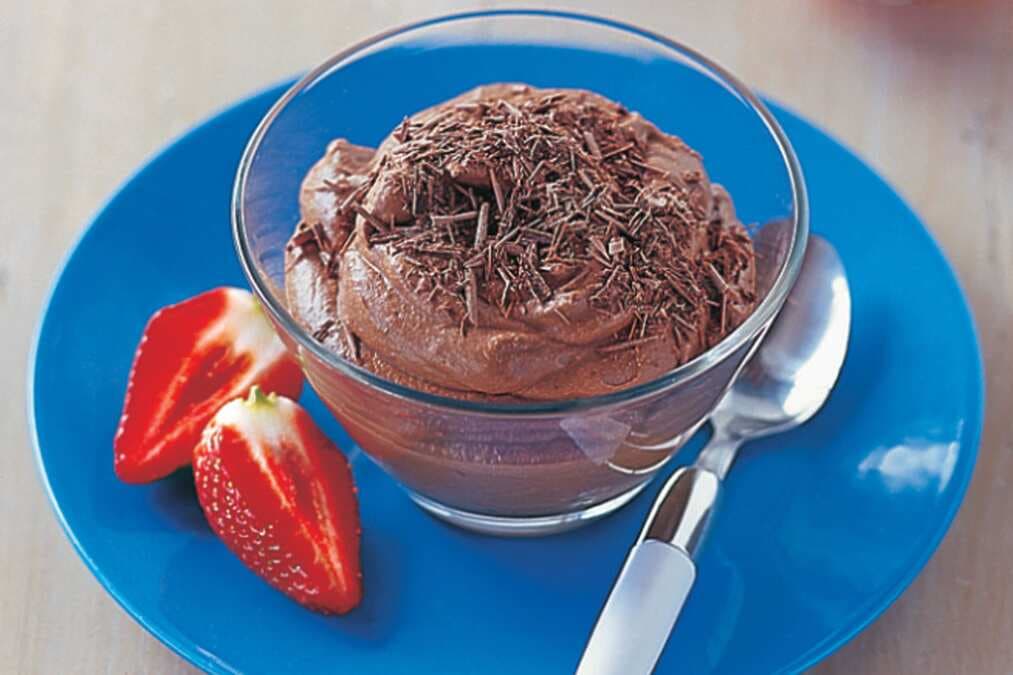 Kahlua Chocolate Mousse With Strawberries