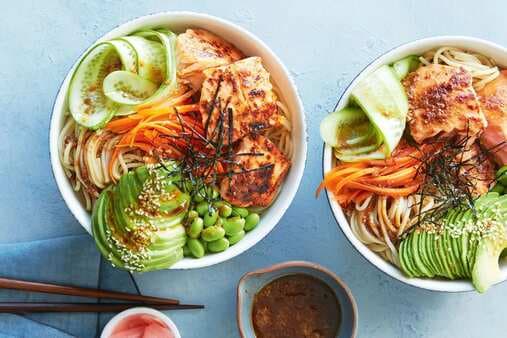 Noodle Bowl With Miso Salmon