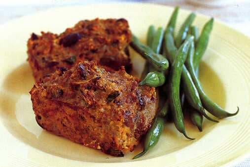Olive & Burghul Meatloaves With Green Beans