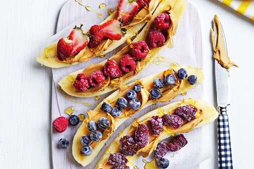 Peanut Butter And Berry Frozen Bananas