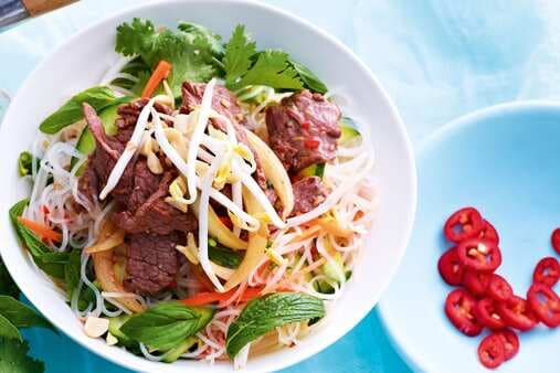 Rice Noodles With Lemon Grass & Beef
