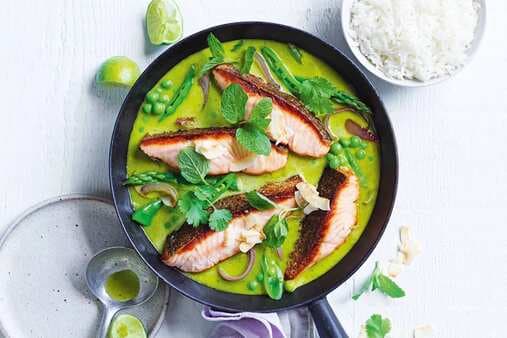 Salmon And Snow Pea Green Curry