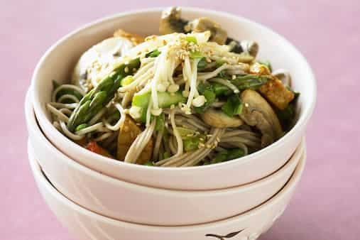 Sesame Noodles With Tofu And Mushrooms