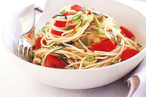 Spaghetti With Tomatoes