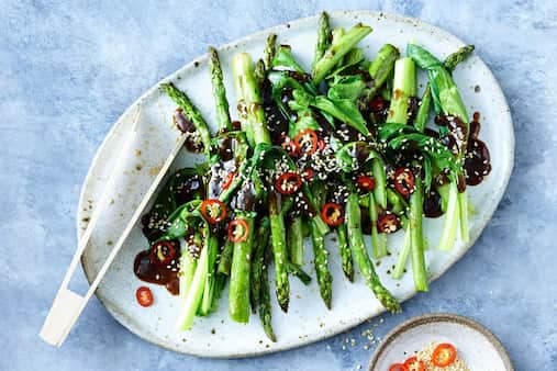 Stir-Fried Asparagus With Sticky Chinese Sauce