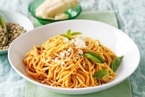 Sun-Dried Tomato Pesto Spaghetti