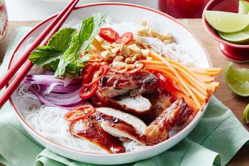 Vietnamese Chicken And Noodle Bowl
