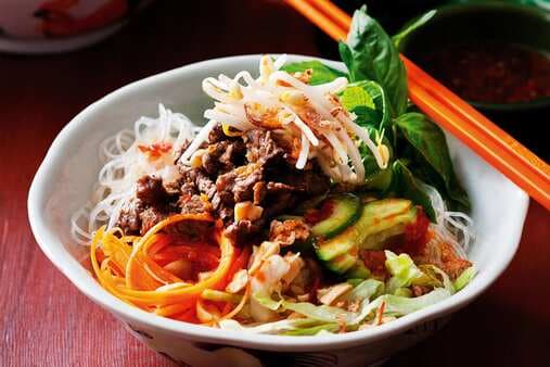Vietnamese Lemongrass Beef Noodle Salad