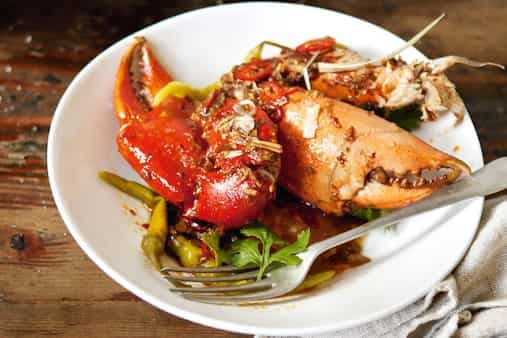 Wok-Fried Mud Crab Claws With Tamarind Galangal & Chilli Bean Paste
