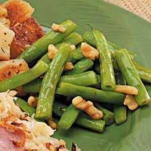 Asian Green Beans With Walnuts